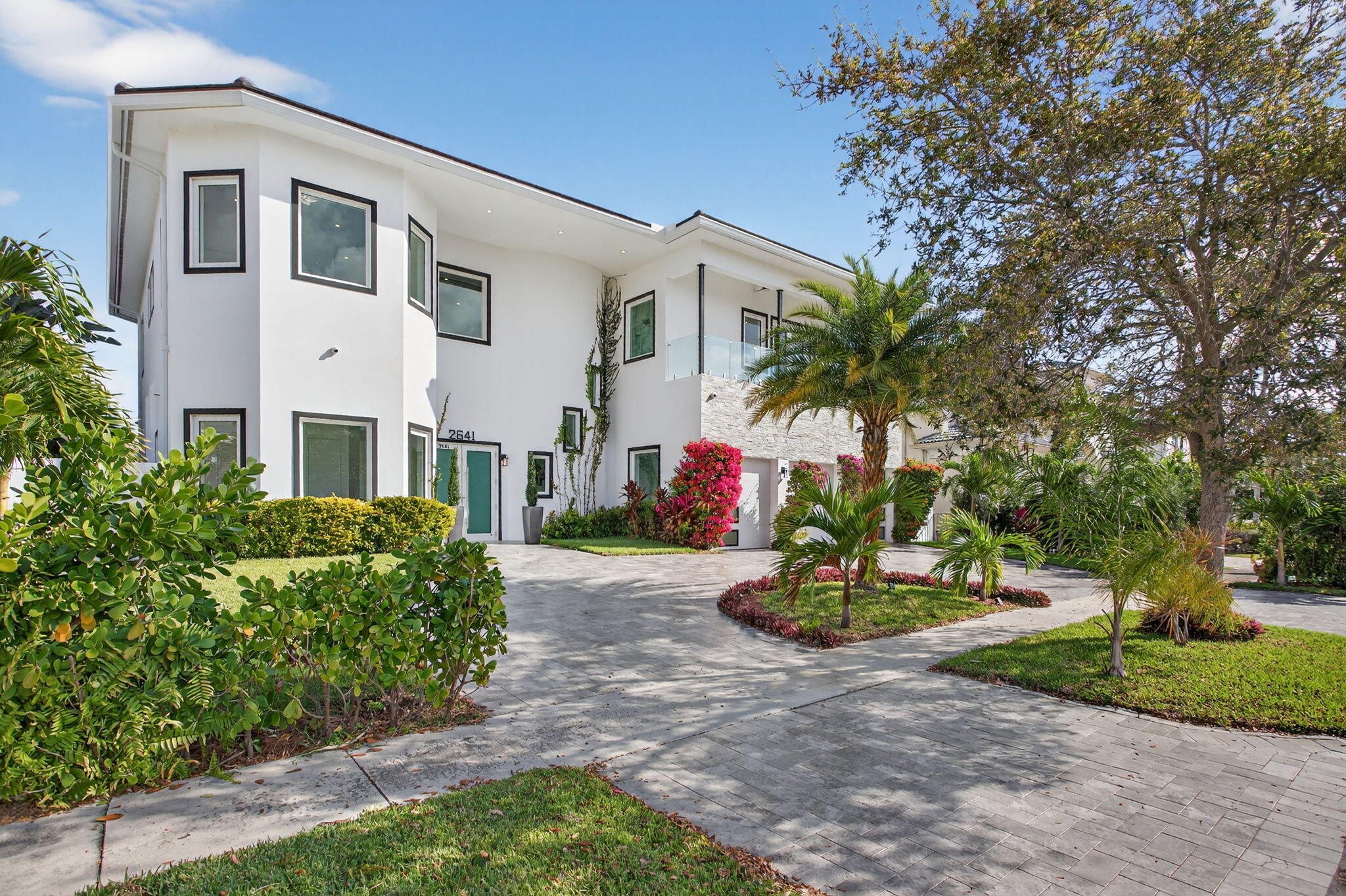2641 Northeast 48th Street Lighthouse Point, FL 33064 - Photo 6 of 88 1-web-or-mls-2641-9906