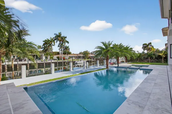 $5,699,000 | 2641 Northeast 48th Street, Lighthouse Point, FL 33064