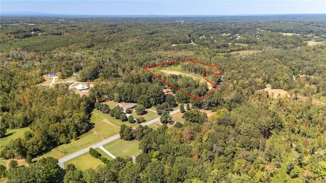 $625,000 | 8421 Witty Road, Summerfield, NC 27358