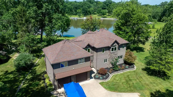 $625,000 | 945 Pike Drive, Mansfield, OH 44903