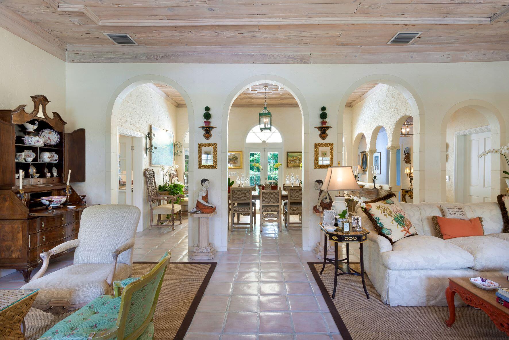 4210 Washington Road West Palm Beach, FL 33405 - Photo 3 of 19 ENTRY