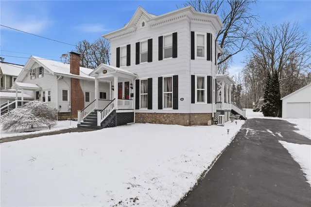 $379,900 | 201 Park Street, Canandaigua City, NY 14424