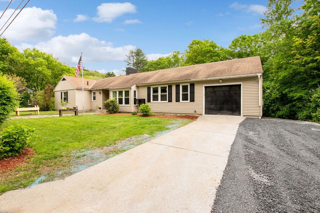 47 Dell Road Springfield, VT 05156 - Photo 4 of 45