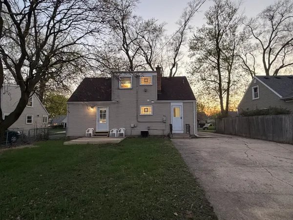 $399,000 | 619 North Edgewood Avenue, Lombard, IL 60148