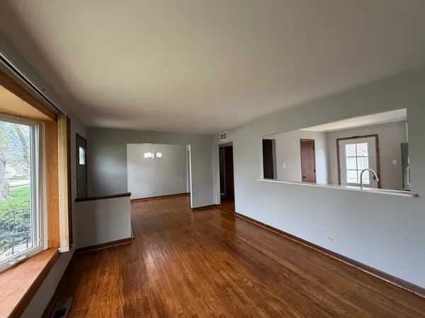 $399,000 | 619 North Edgewood Avenue, Lombard, IL 60148