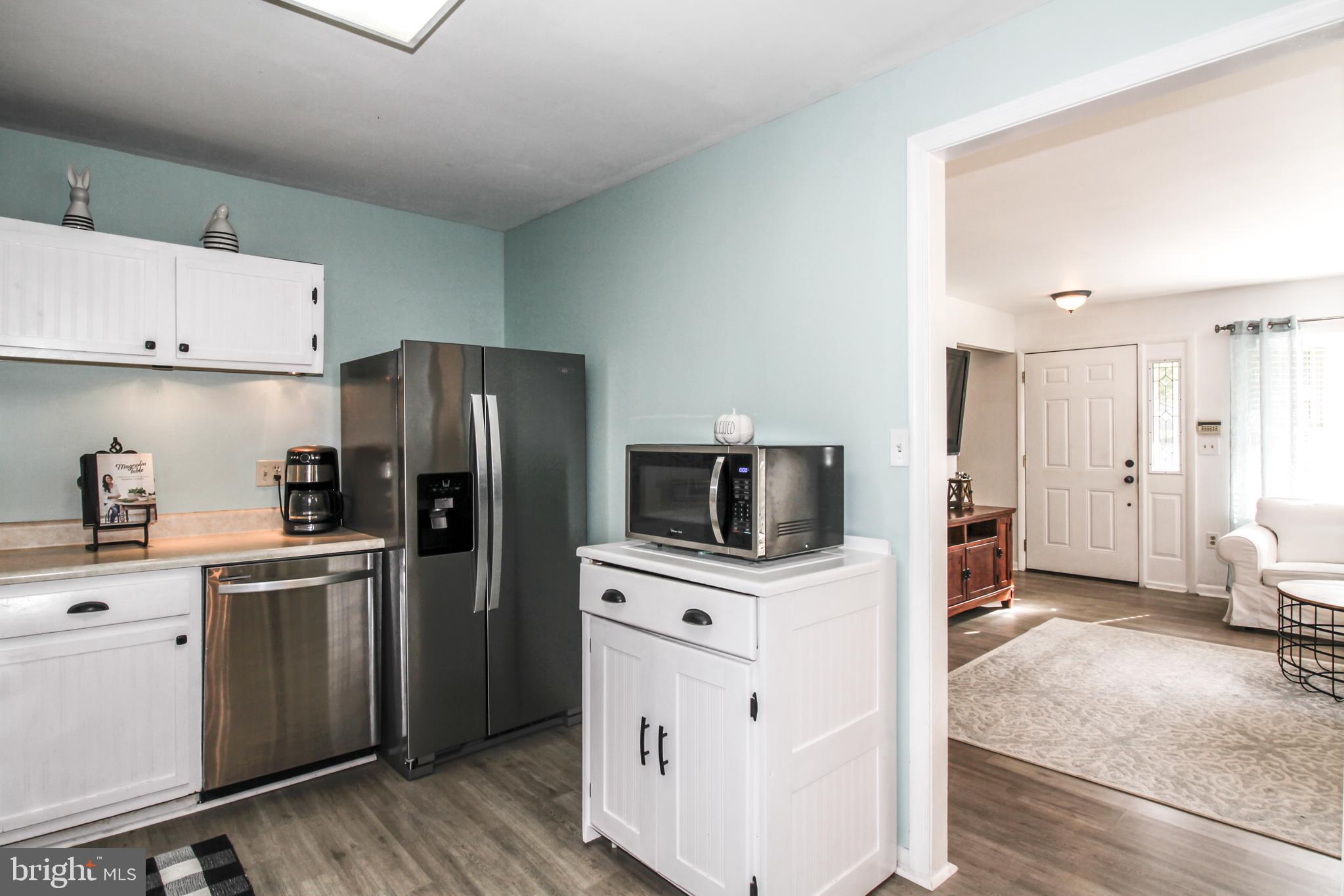 8147 Elizabeth Road Pasadena, MD 21122 - Photo 7 of 23 Kitchen