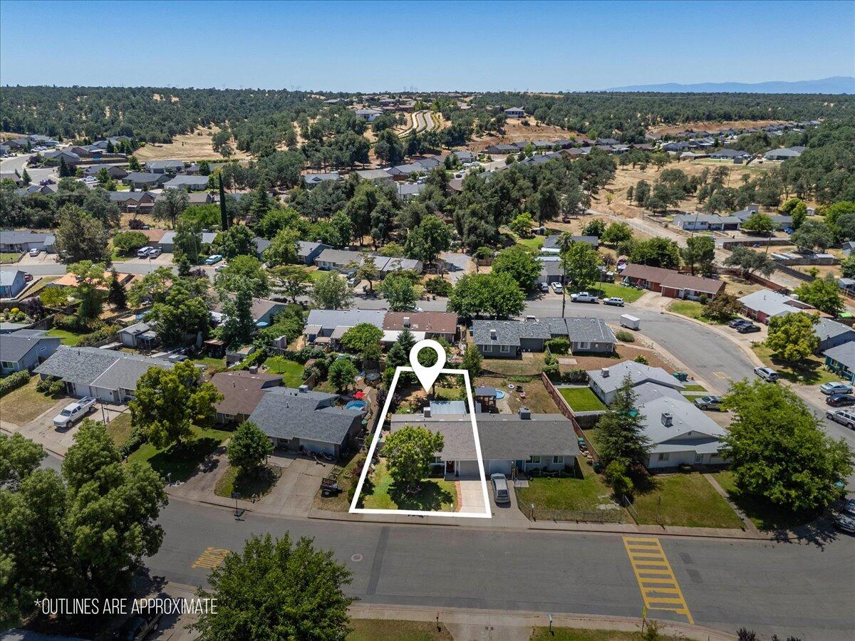1980 Spruce Circle Anderson, CA 96007 - Photo 2 of 44 03-1980 Spruce St - E-8