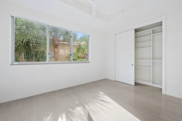 $1,999,995 | 240 Shore Court, Lauderdale-by-the-Sea, FL 33308