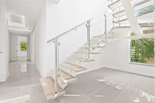 $1,999,995 | 240 Shore Court, Lauderdale-by-the-Sea, FL 33308