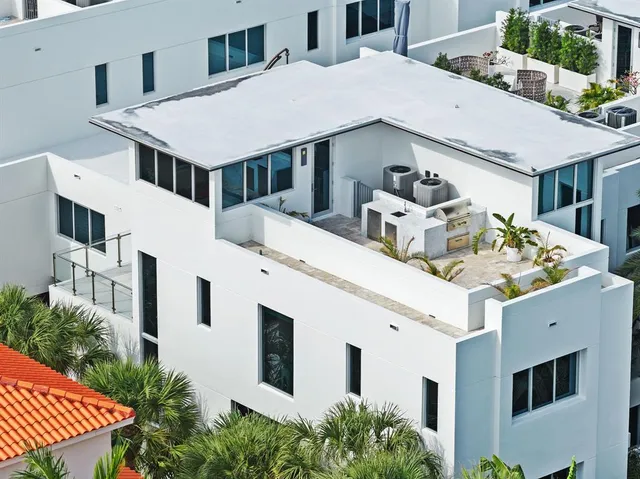 $1,999,995 | 240 Shore Court, Lauderdale-by-the-Sea, FL 33308