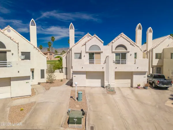 $345,000 | 420 Acoma Boulevard South, Unit 37, Lake Havasu City, AZ 86406