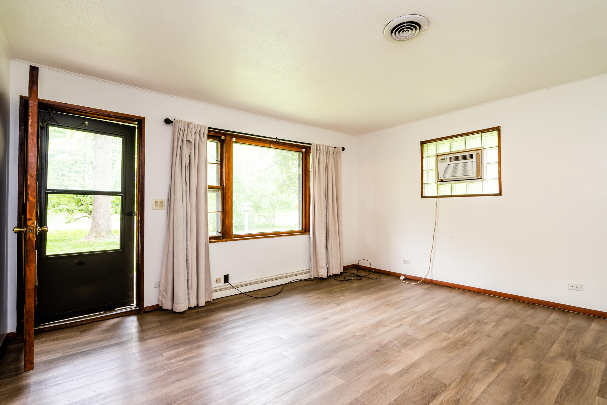 12829 California Road Sawyer, MI 49125 - Photo 3 of 19 California-103