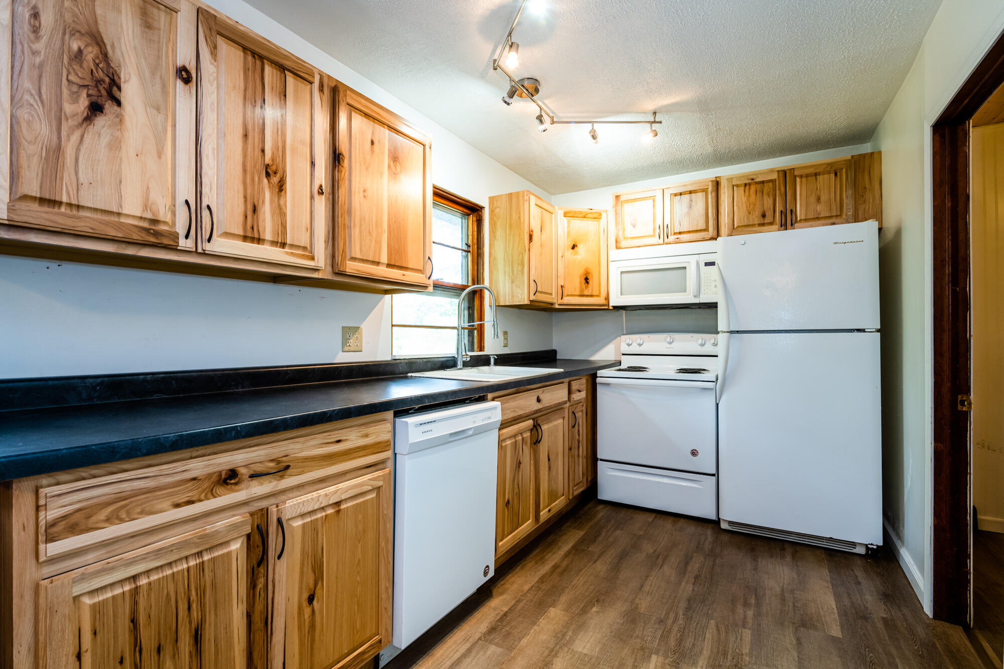 12829 California Road Sawyer, MI 49125 - Photo 6 of 19 California-106