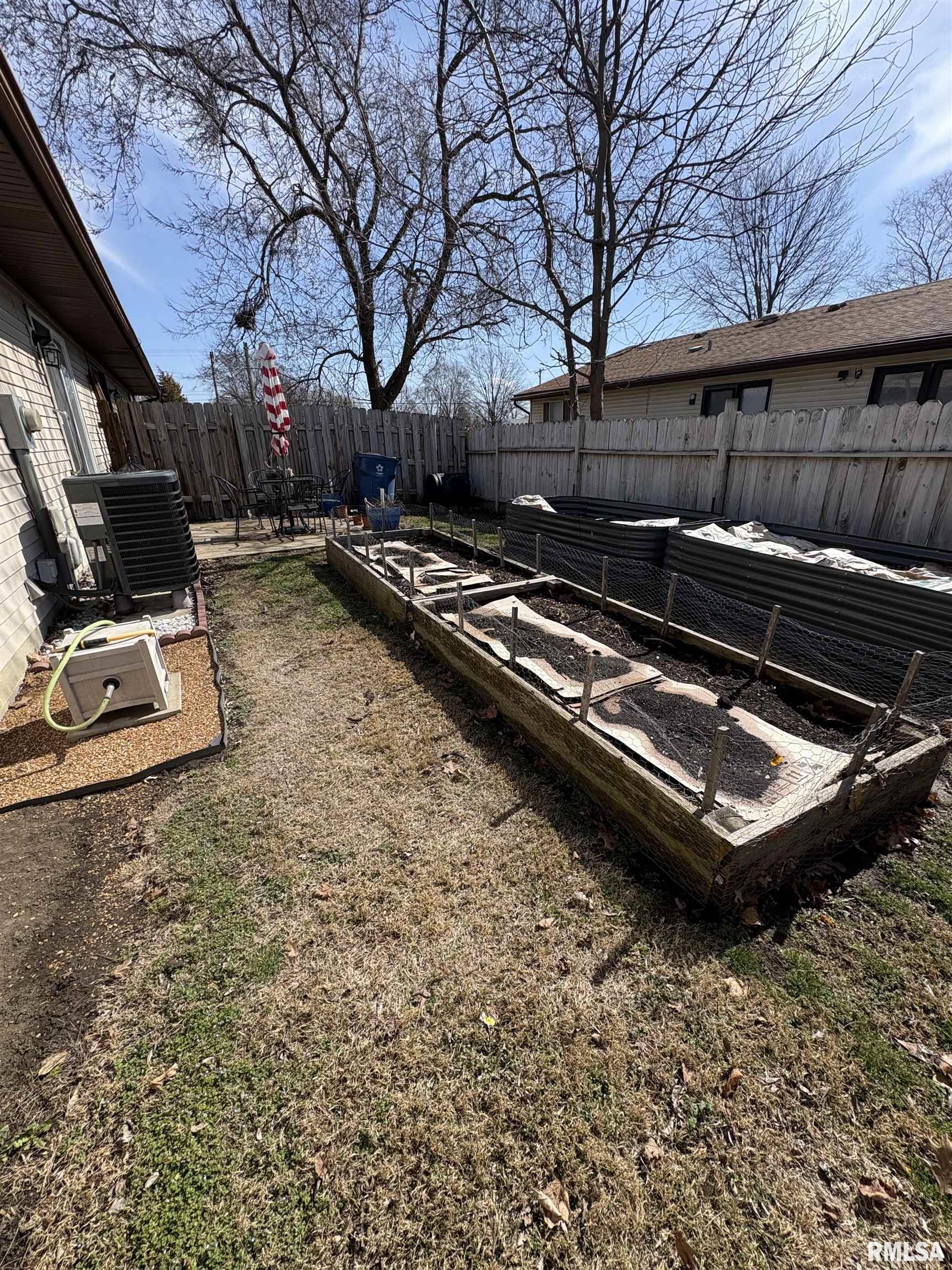 128 Volare Lane Springfield, IL 62703 - Photo 12 of 15