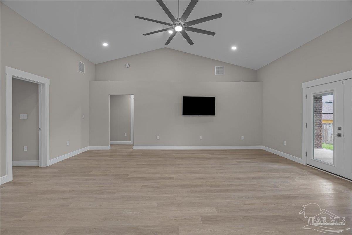 8709 Lamont Road Pensacola, FL 32526 - Photo 6 of 39 Gallery Image 6