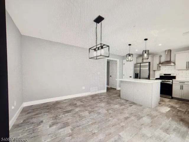 $2,800 | 30 8th Street, Frenchtown, NJ 08825