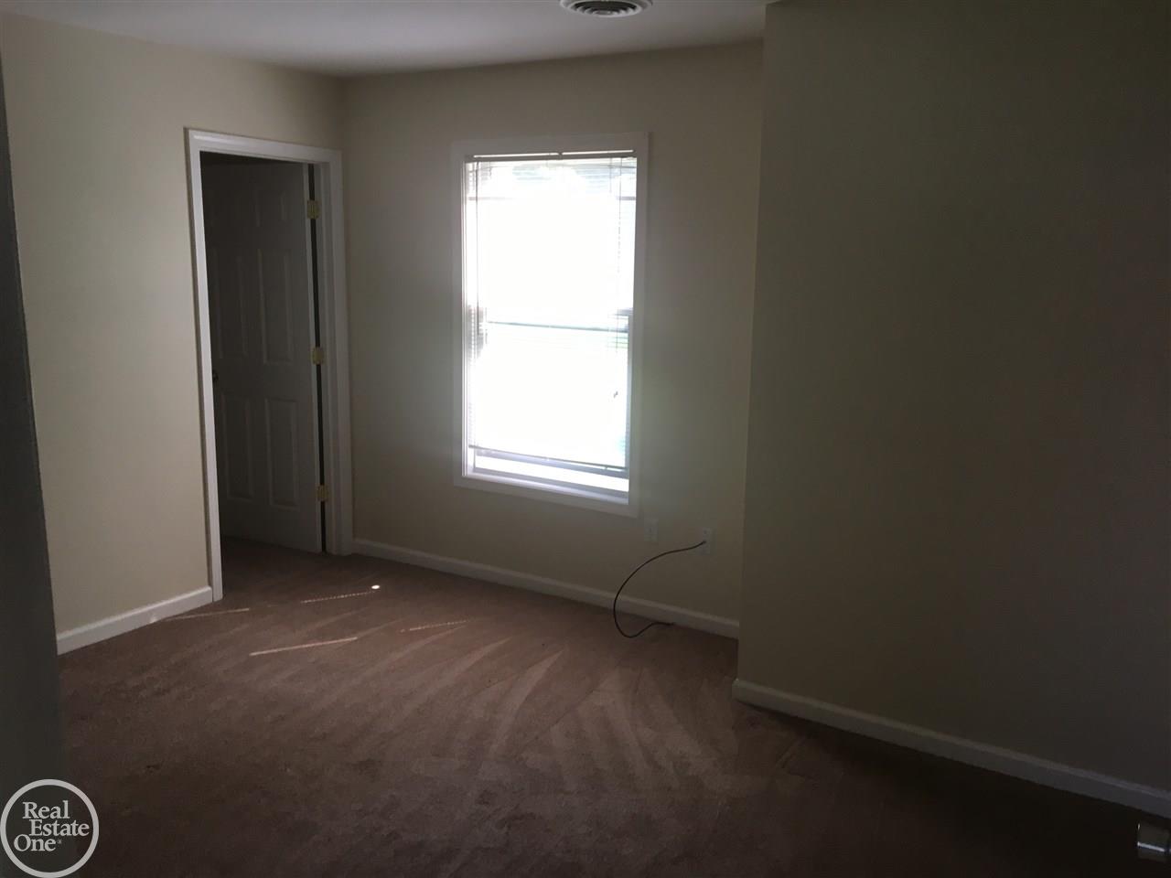 6062 Lapeer Road North Street, MI 48049 - Photo 17 of 28 31347185-16.JPG