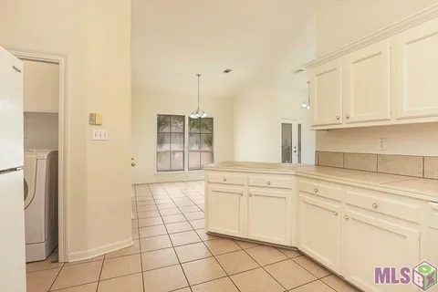 $219,000 | 212 Springhaven Drive, Baton Rouge, LA 70810