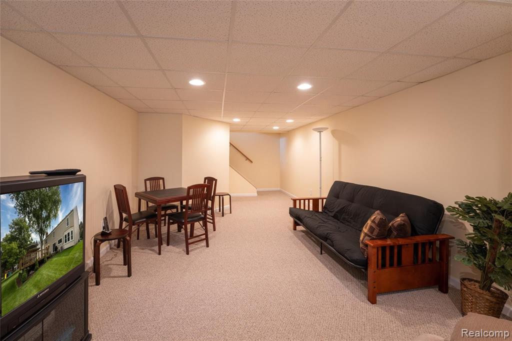 1354 North Fairview Lane Rochester Hills, MI 48306 - Photo 36 of 70