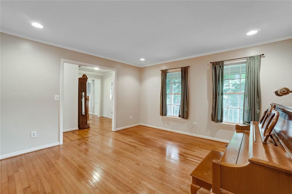 295 Oakmere Road Alpharetta, GA 30009 - Photo 8 of 30