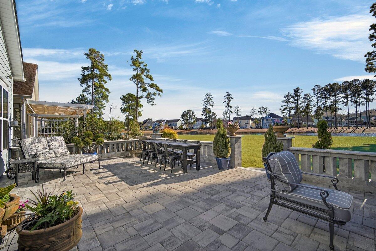 403 Four Seasons Boulevard Summerville, SC 29486 - Photo 42 of 68 403 Four Seasons Blvd Grass-4