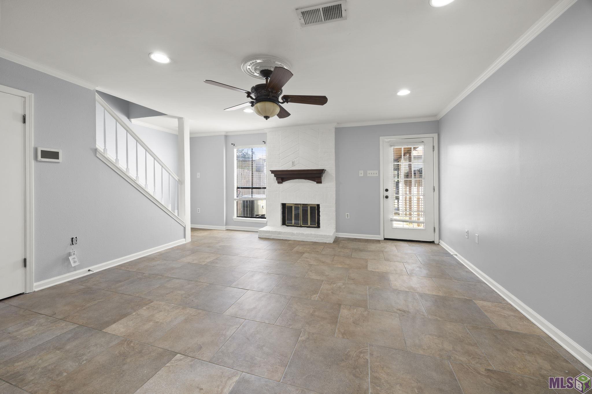 9817 Siegen Lane Baton Rouge, LA 70810 - Photo 3 of 19