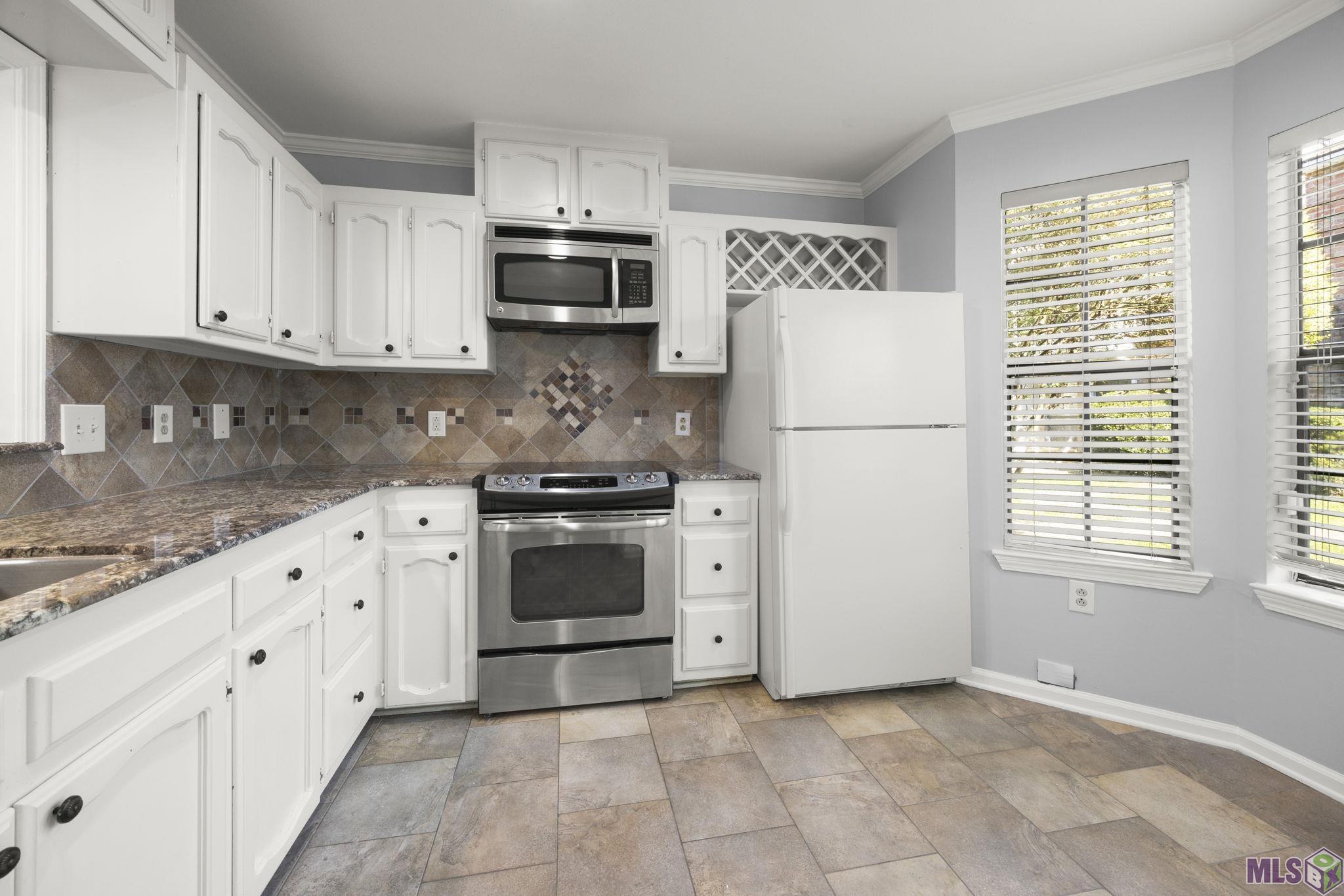 9817 Siegen Lane Baton Rouge, LA 70810 - Photo 5 of 19