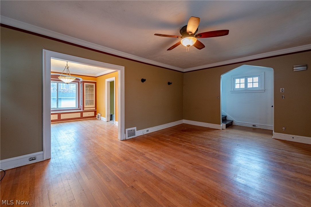 3216 Tullamore Road Cleveland, OH 44118 - Photo 7 of 20
