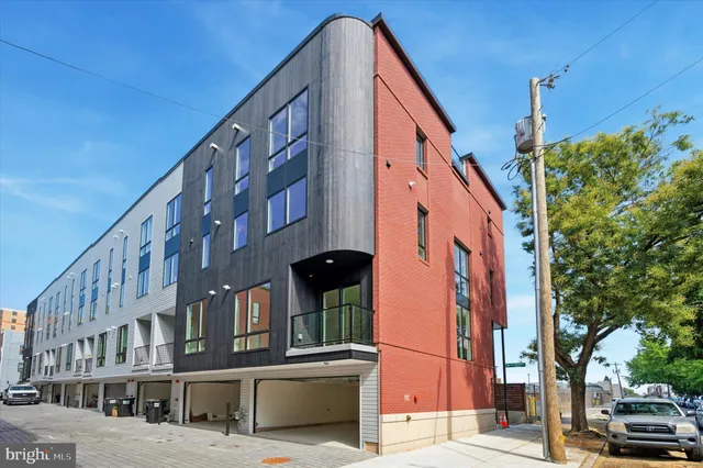 $1,250,000 | 600 Brenna Walk, Philadelphia, PA 19123