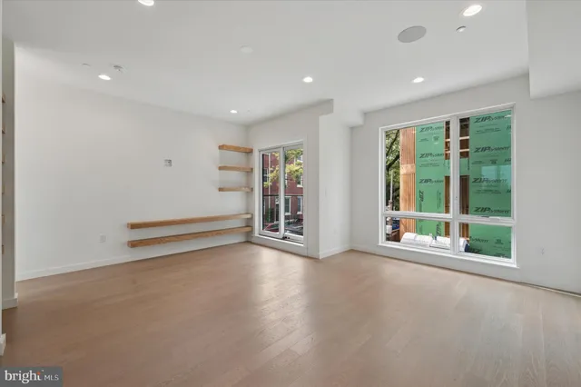 $1,250,000 | 600 Brenna Walk, Philadelphia, PA 19123