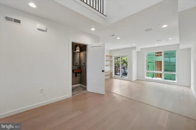 $1,250,000 | 600 Brenna Walk, Philadelphia, PA 19123