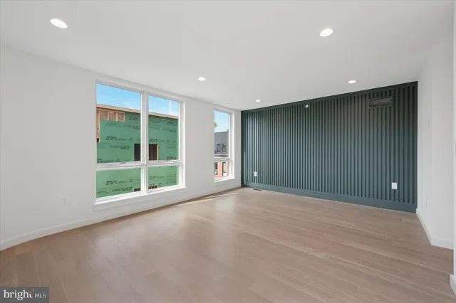 $1,250,000 | 600 Brenna Walk, Philadelphia, PA 19123