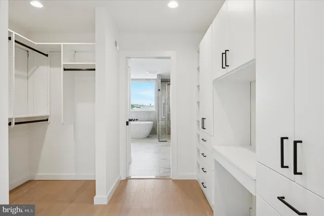 $1,250,000 | 600 Brenna Walk, Philadelphia, PA 19123