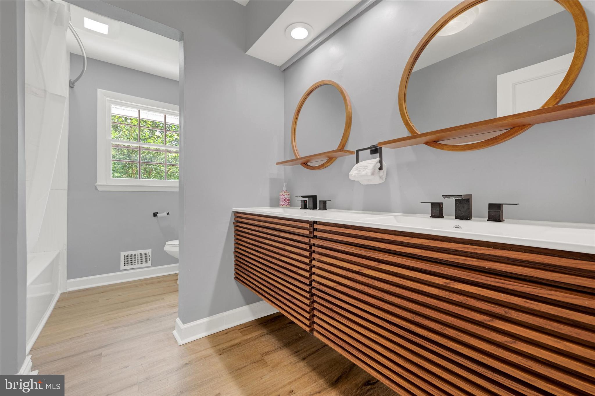 10533 Stevenson Road Stevenson, MD 21153 - Photo 45 of 51 Full Bathroom #1