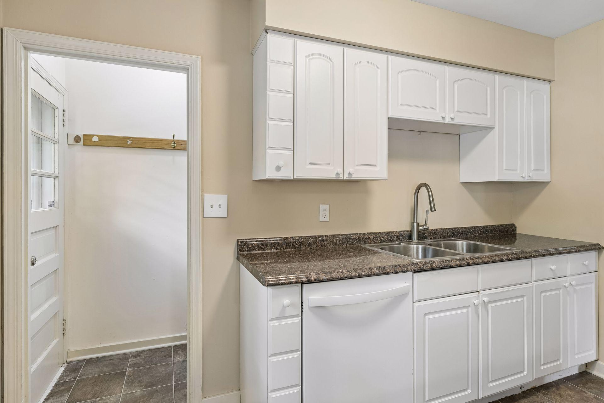 3522 Baker Road Minnetonka, MN 55305 - Photo 14 of 44