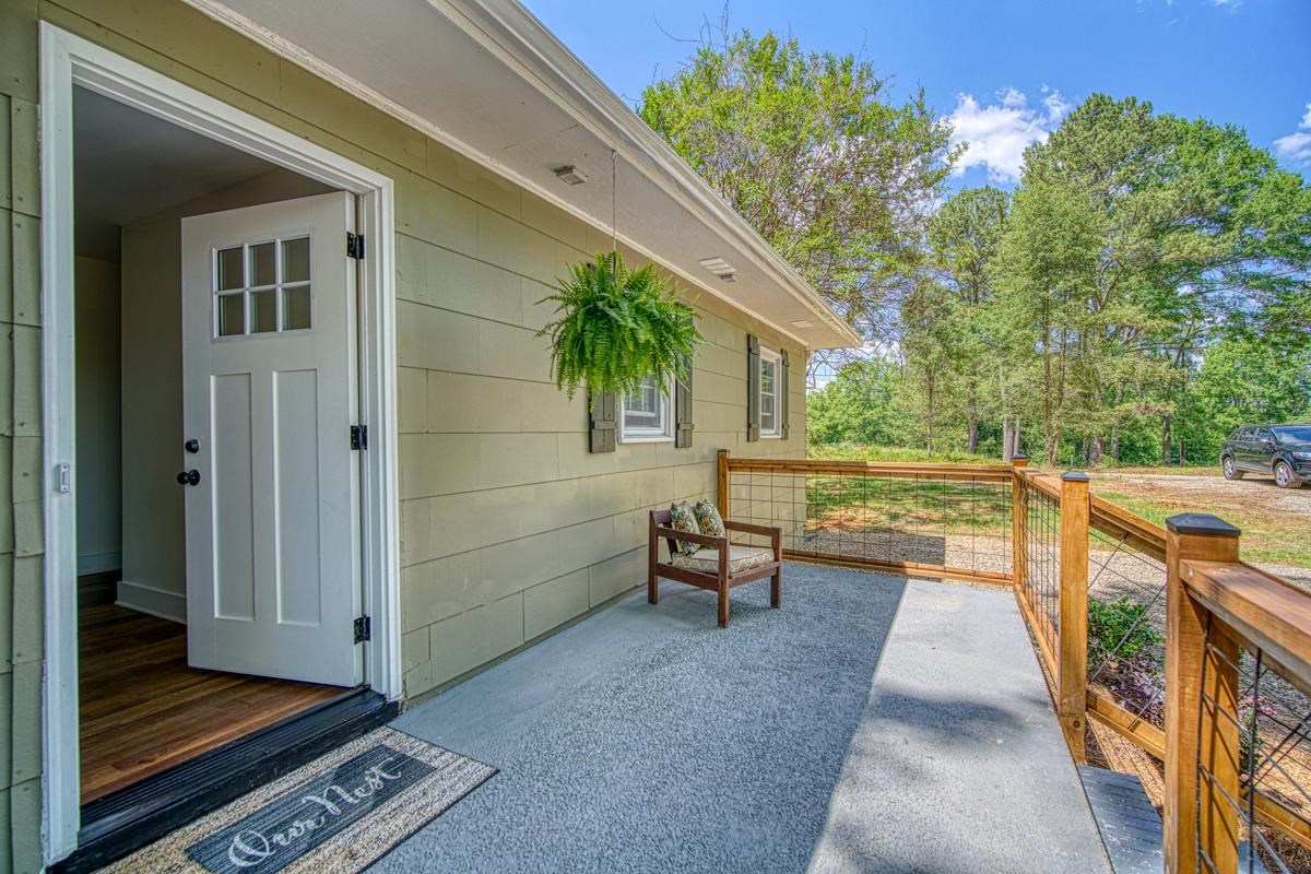 112 Poteat Street Chesnee, SC 29323 - Photo 7 of 31