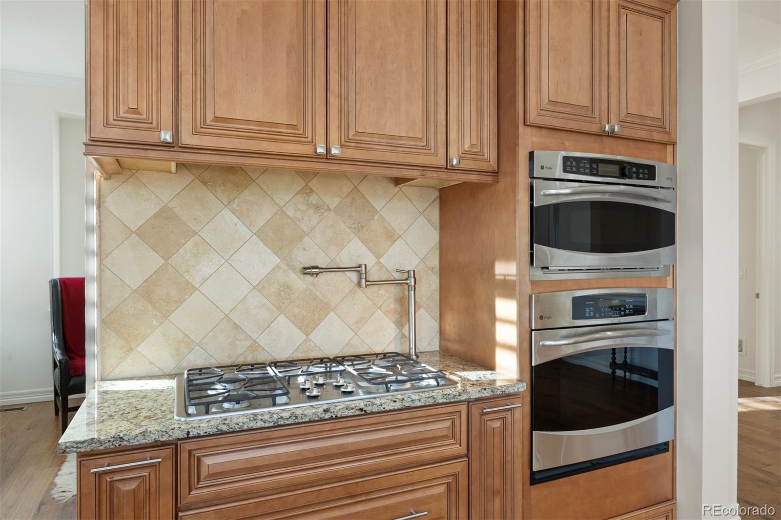 4332 Chateau Ridge Road Castle Rock, CO 80108 - Photo 10 of 45 Gallery Image 10