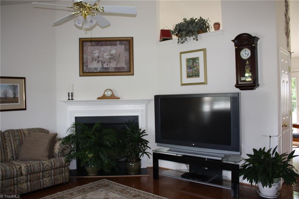 6937 Channel Forest Road Belews Creek, NC 27009 - Photo 5 of 30 Gallery Image 5