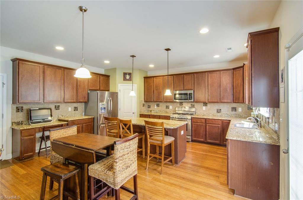 3032 Sycamore Point Trail High Point, NC 27265 - Photo 11 of 30 Gallery Image 11