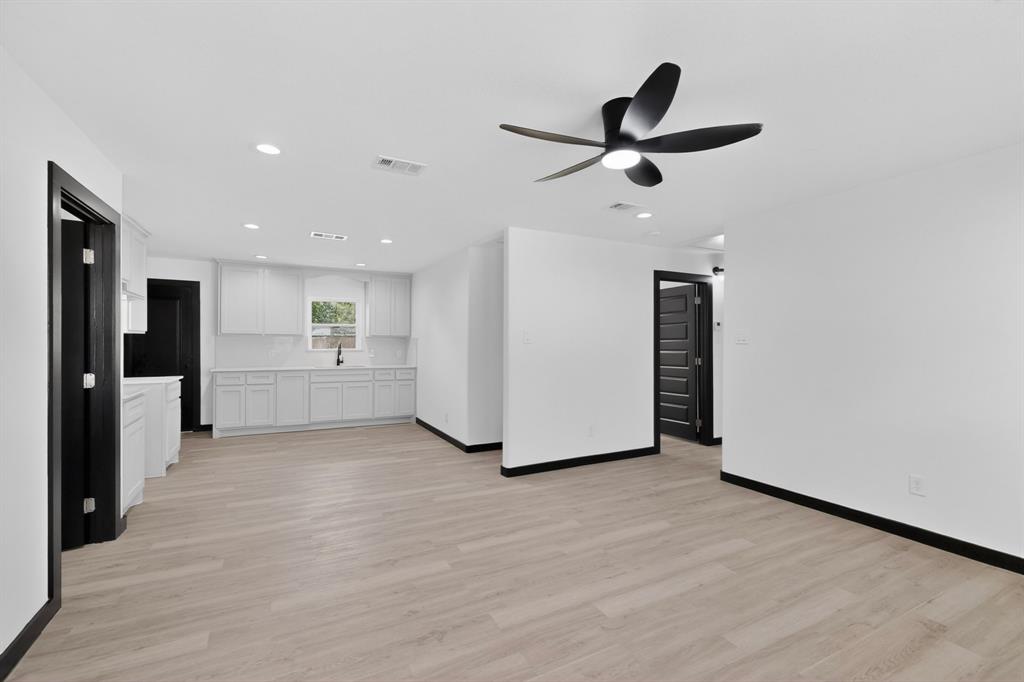 1624 Houghton Road Dallas, TX 75217 - Photo 10 of 40