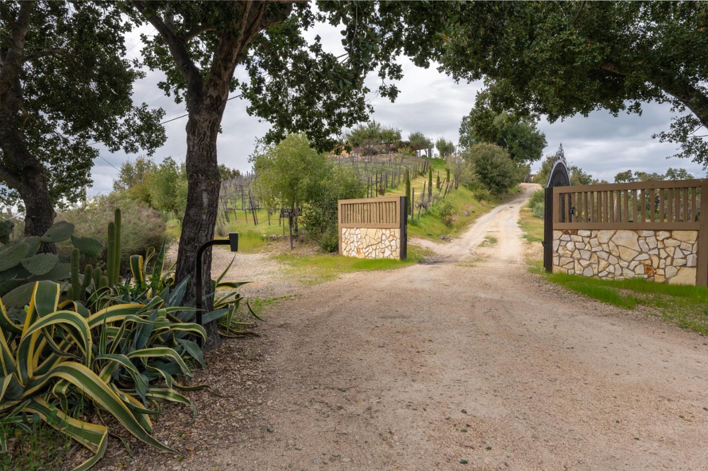 21575 Parrott Ranch Road Carmel Valley, CA 93924 - Photo 41 of 47 Gallery Image 41