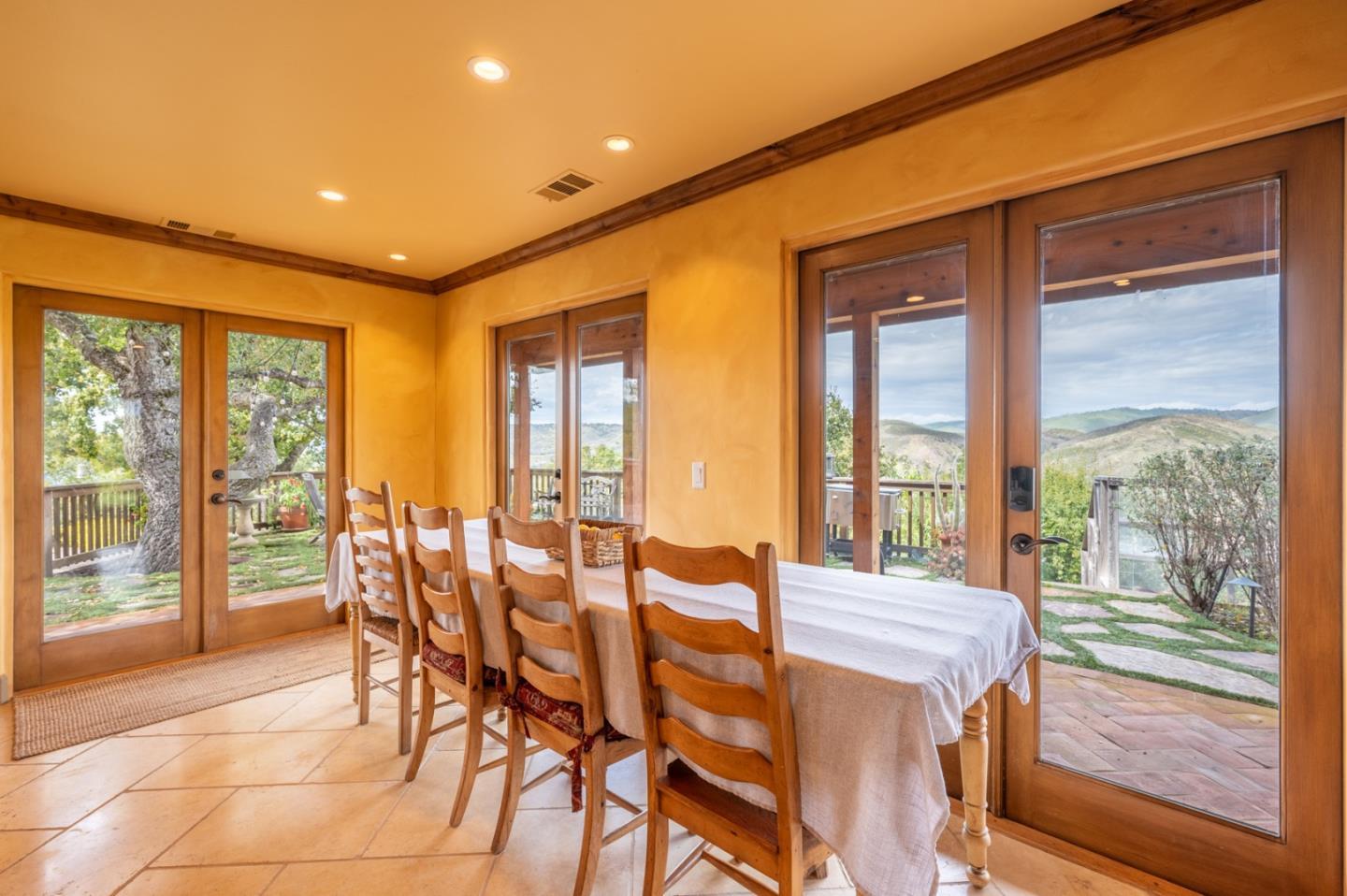 21575 Parrott Ranch Road Carmel Valley, CA 93924 - Photo 9 of 47 Gallery Image 9