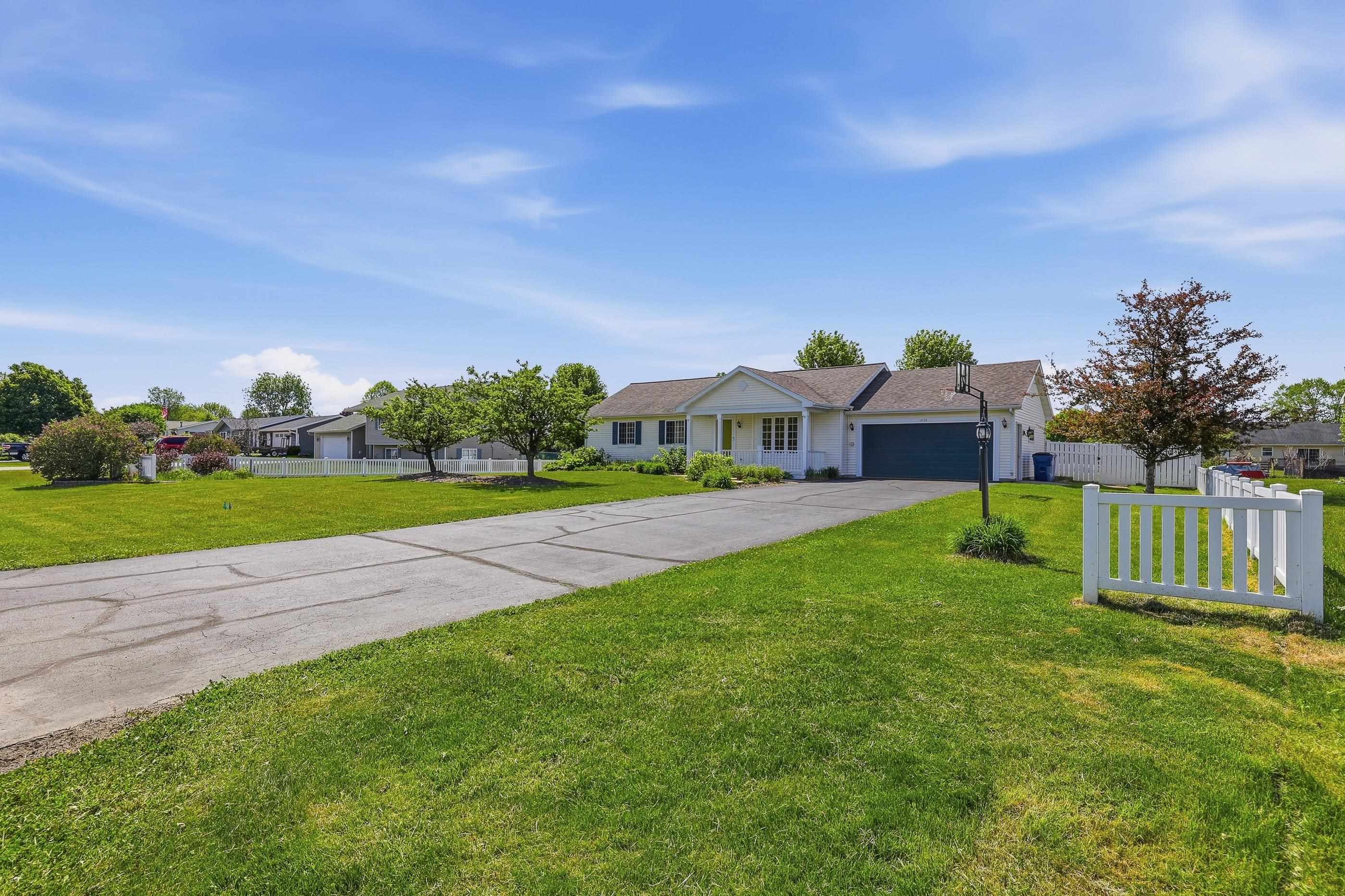 2179 Kowalski Road Kronenwetter, WI 54455 - Photo 2 of 60