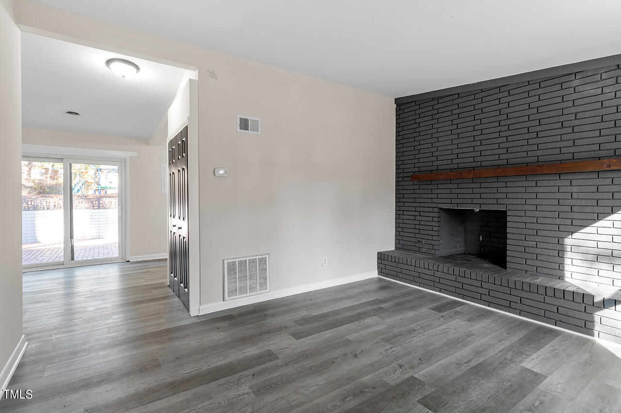 808 Fitzgerald Drive Raleigh, NC 27610 - Photo 5 of 27 808 Fitzgerald Drive
