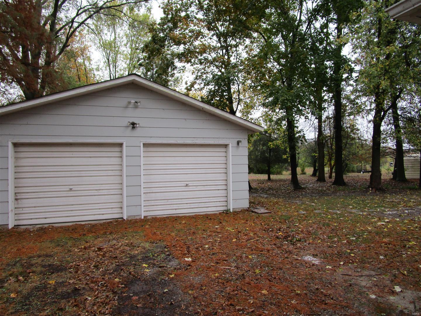 939 Country Club Road Sparta, IL 62286 - Photo 2 of 21
