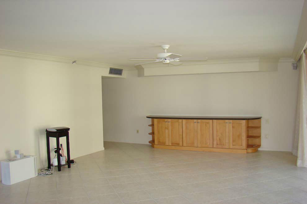 859 Jeffery Street, Unit 514 Boca Raton, FL 33487 - Photo 11 of 12 11_living room