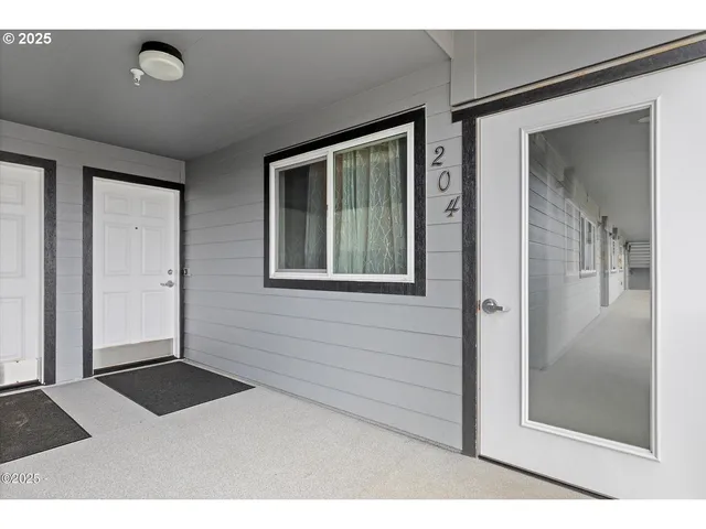 $525,000 | 507 Northwest Alpine Street, Unit 204, Newport, OR 97365