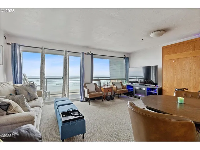 $525,000 | 507 Northwest Alpine Street, Unit 204, Newport, OR 97365