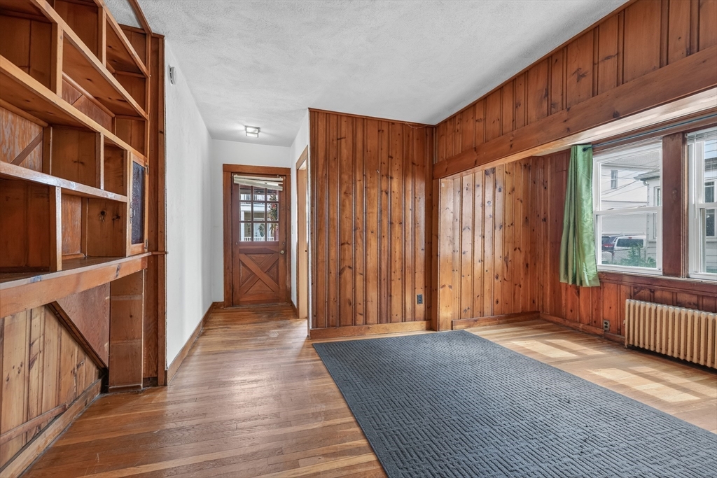 153 Locust Street Winthrop, MA 02152 - Photo 4 of 32