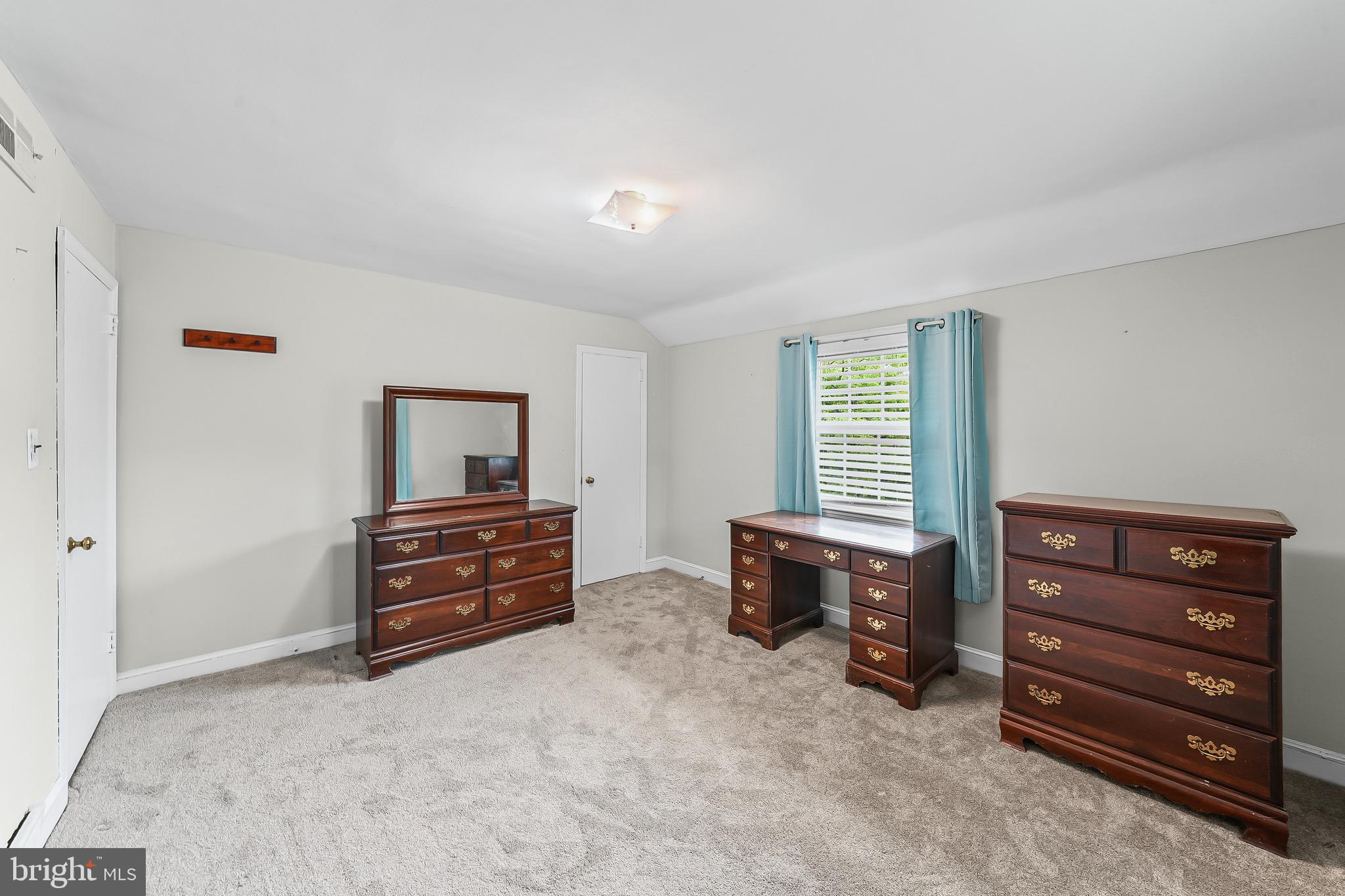 205 Plush Mill Road Wallingford, PA 19086 - Photo 19 of 40